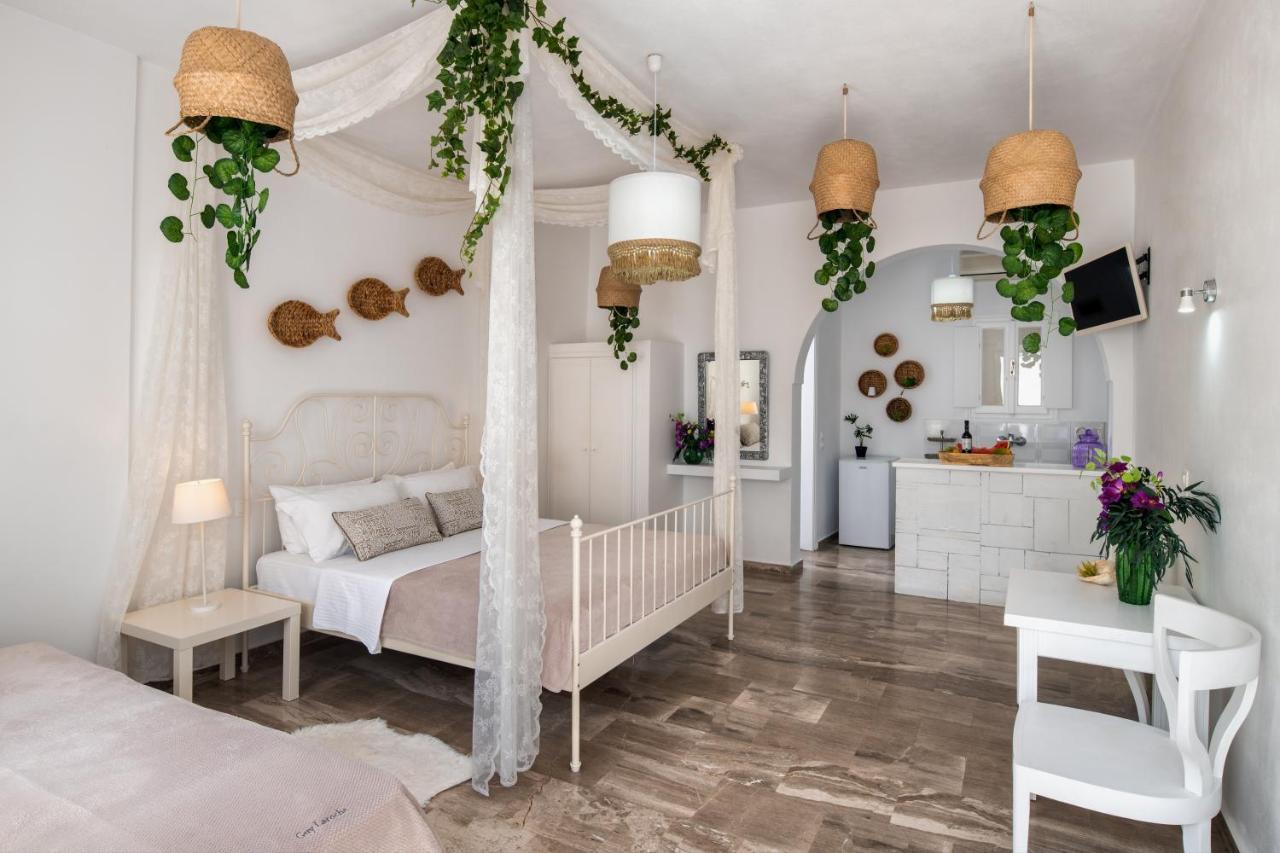 Sol Mare Salis Apartment Kamari  Exterior photo