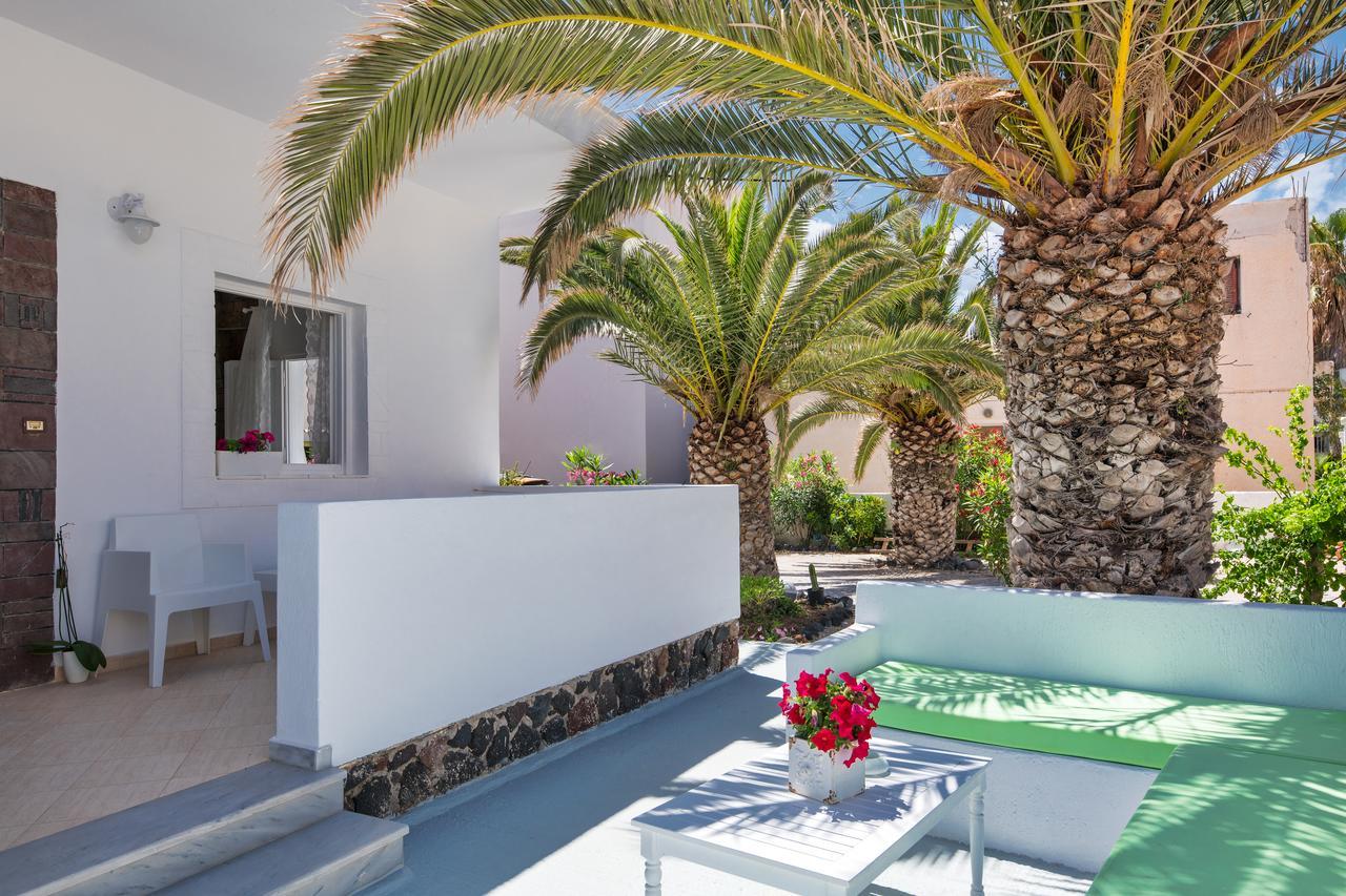 Sol Mare Salis Apartment Kamari  Exterior photo