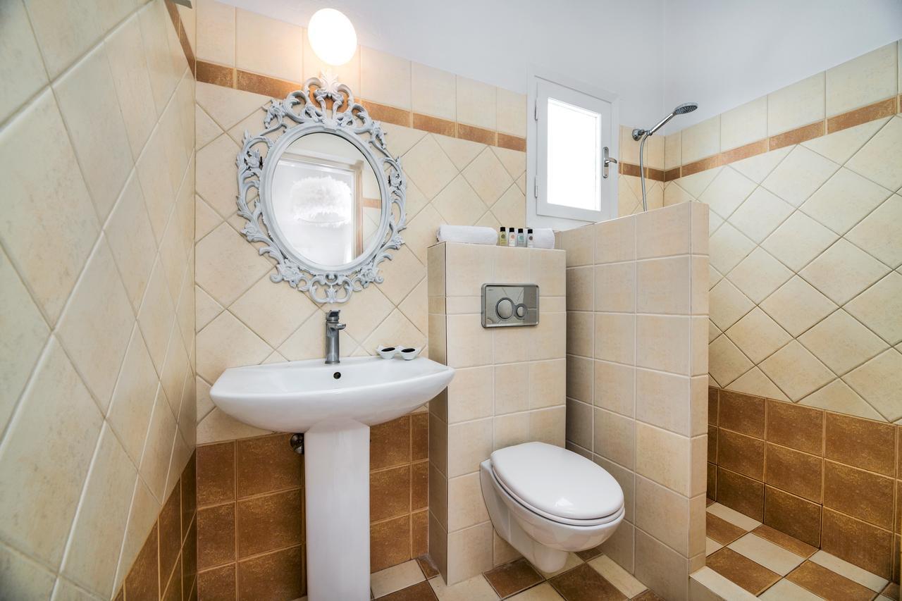 Sol Mare Salis Apartment Kamari  Exterior photo